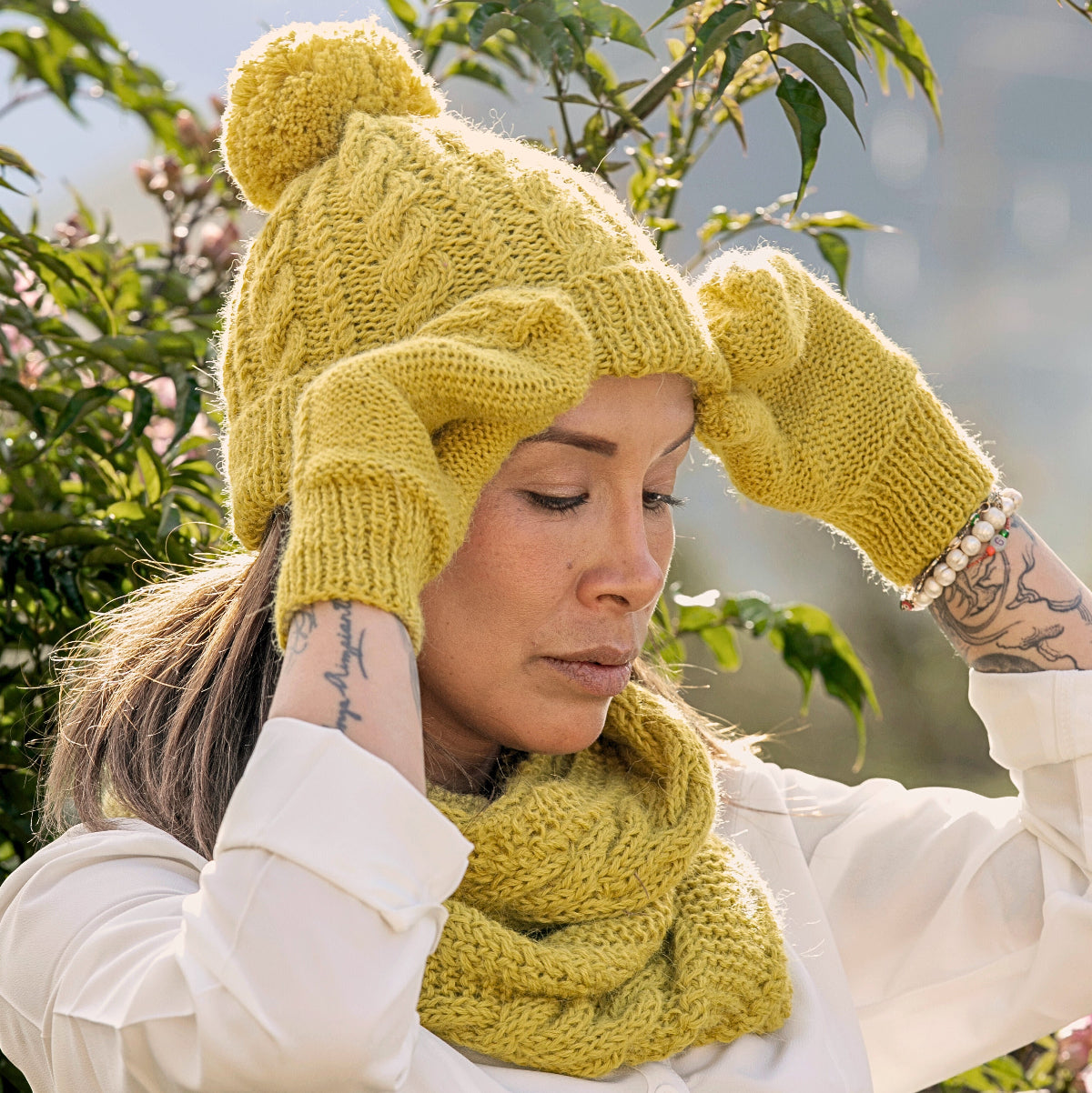 Wayra Cable Mittens