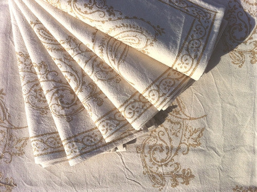 Tilonia® Table Linen & Napkin Set for 6 - Fancy Paisley in Gold