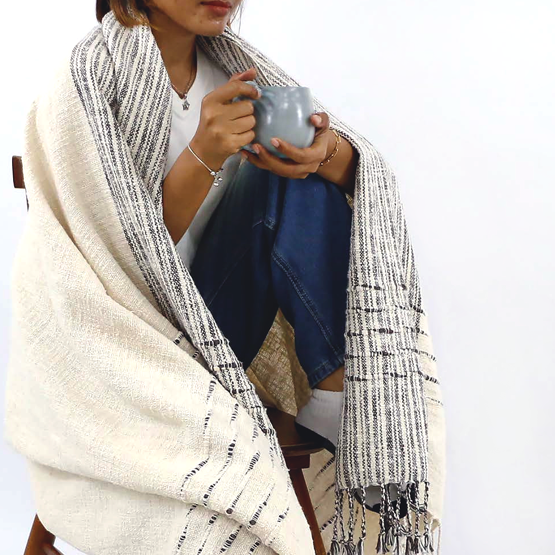 FAIR WEAVE Handwoven Cotton Throw - Prum