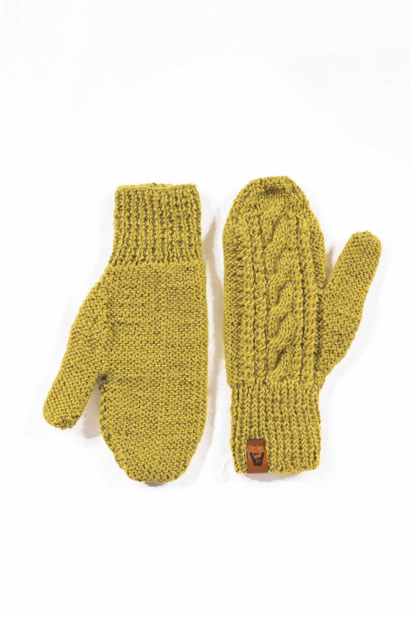 Wayra Cable Mittens