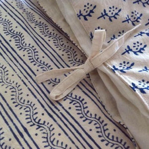 Tilonia® Twin Duvet Set - Centipede Stripe & Sprig in Blue